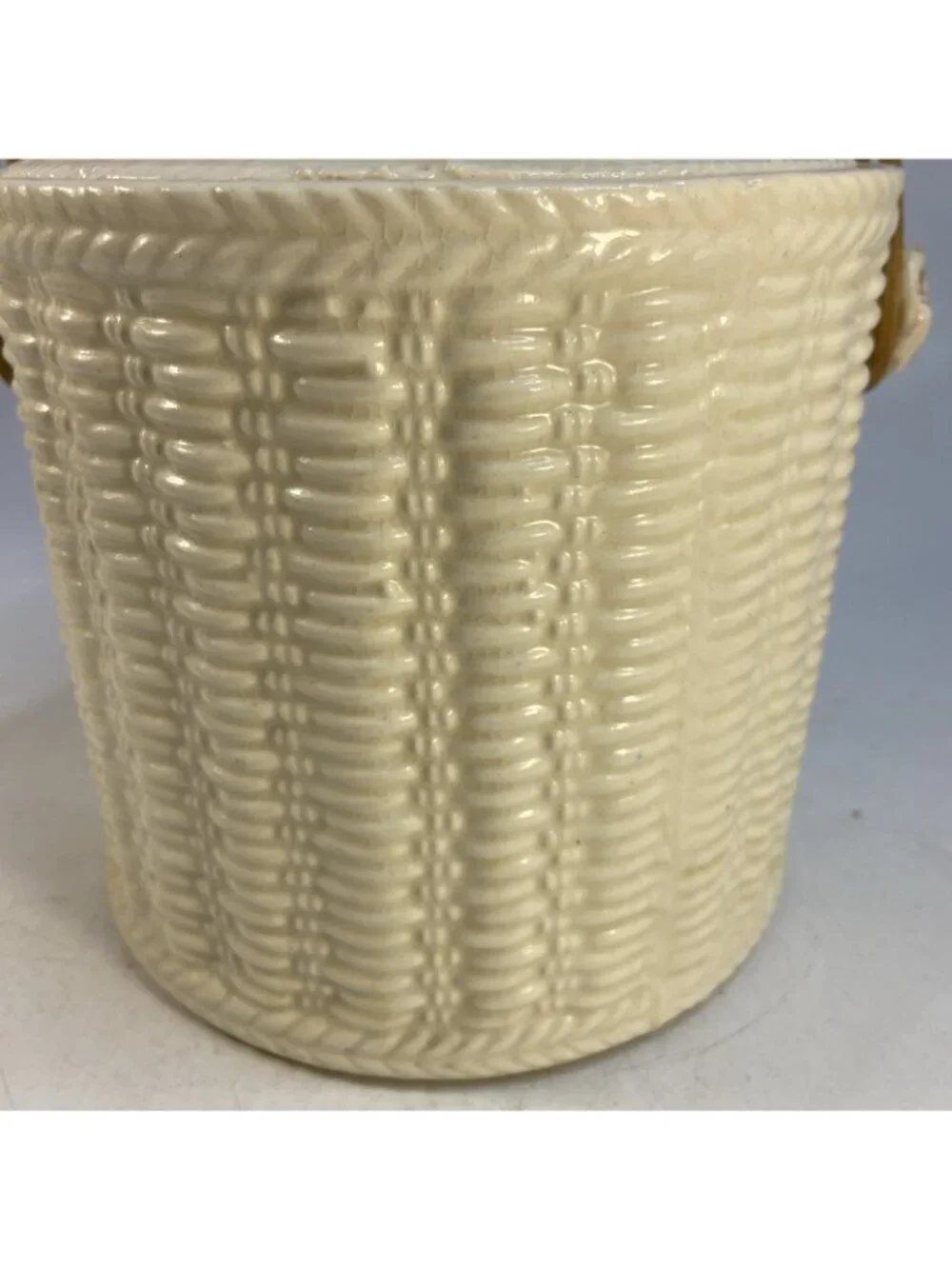 Vintage Biscuit Jar Basket Weave Wicker Handle Made In Japan 40s Flower Top Side